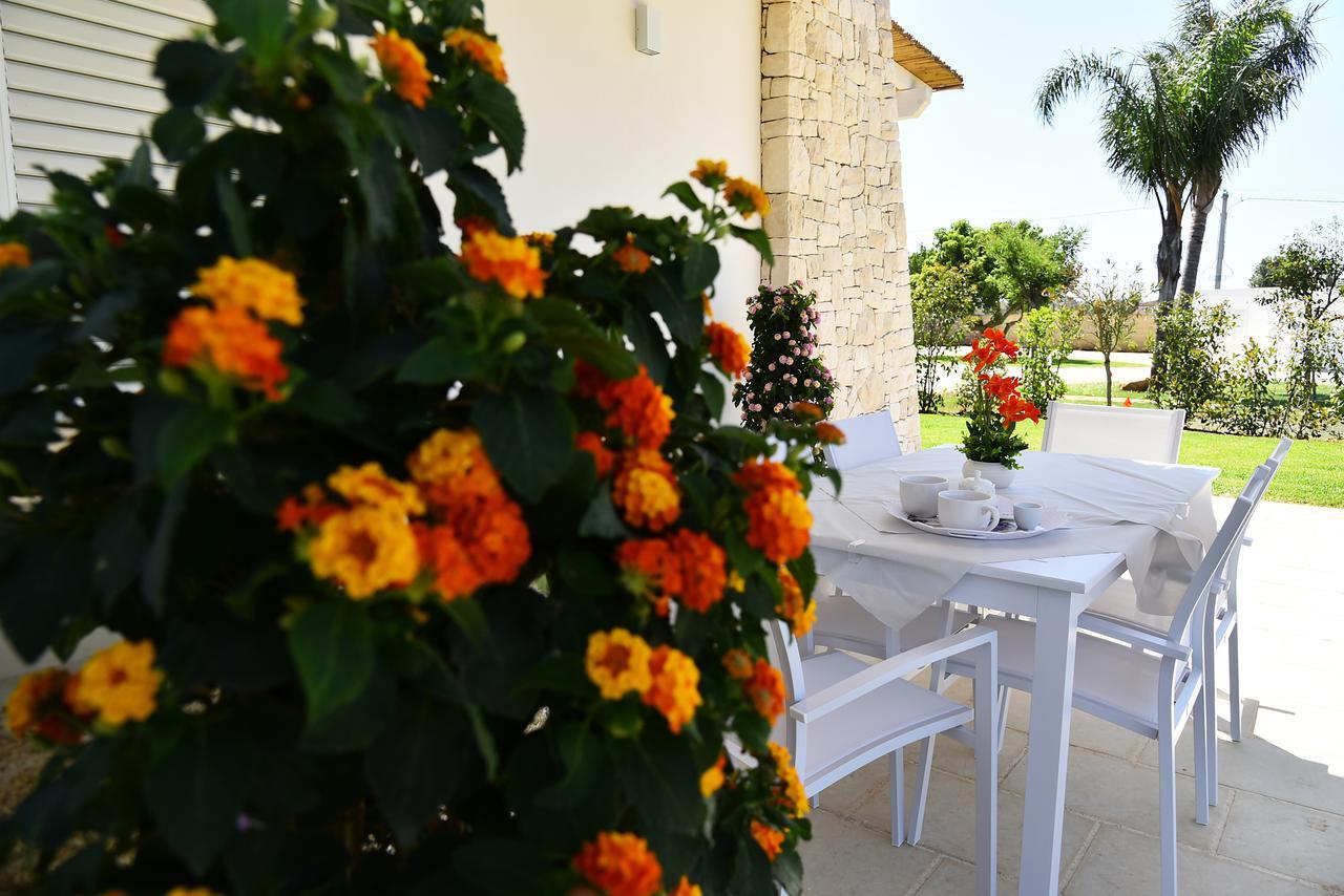 Borgo Fiorito Relais Acomodação com café da manhã Parabita Exterior foto