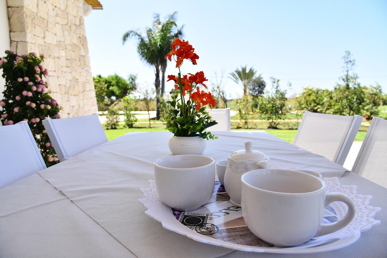 Borgo Fiorito Relais Acomodação com café da manhã Parabita Exterior foto