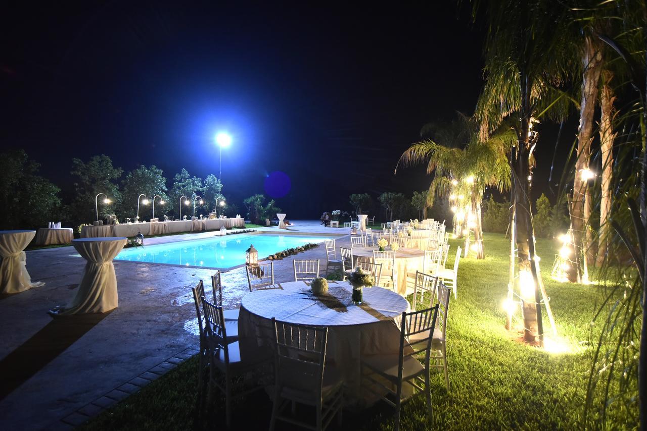 Borgo Fiorito Relais Acomodação com café da manhã Parabita Exterior foto